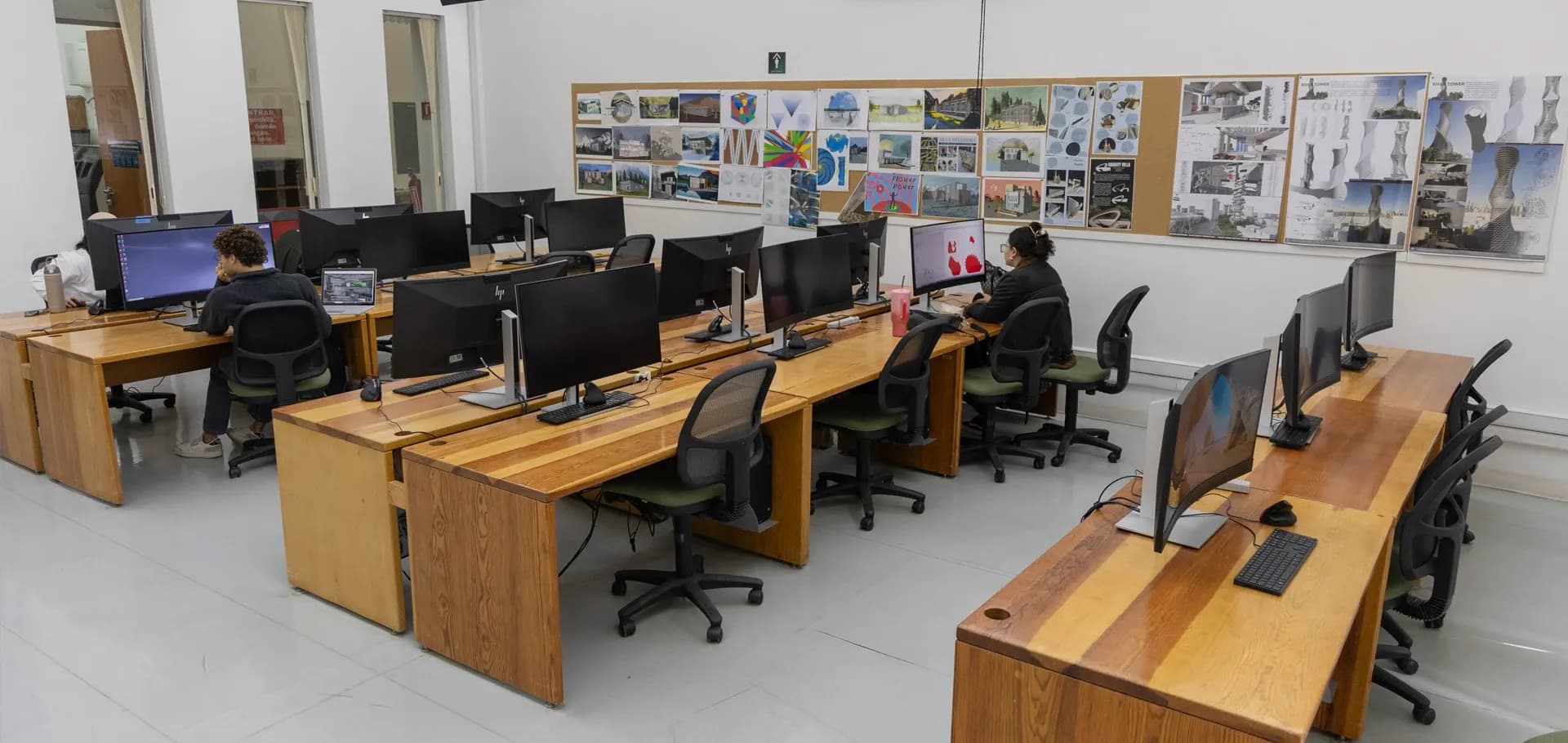 Taller de Cómputo ARQDIS